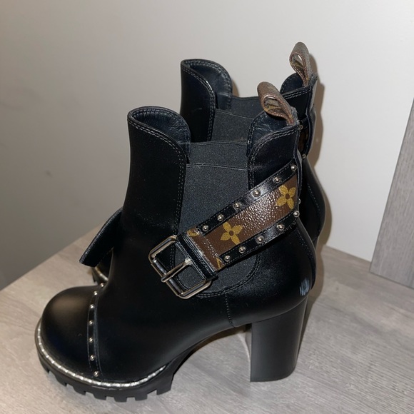 LV MONOGRAM BUCKLE BOOT - Picture 5 of 5